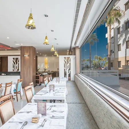 Anastasia Waterpark 酒店