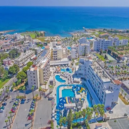 Anastasia Waterpark Hotel 4*