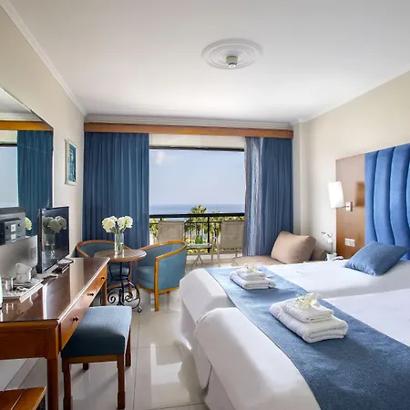 Anastasia Waterpark 4*